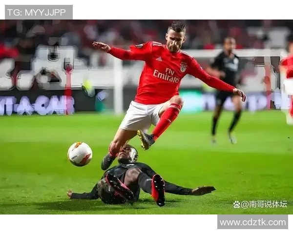 那不勒斯与费耶诺德的巅峰对决谁将笑到最后